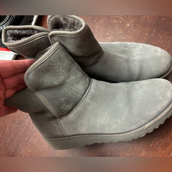 Ugg gray ankle booties Australian authentic outdoor fur lined size 9 excellent - Picture 1 of 9